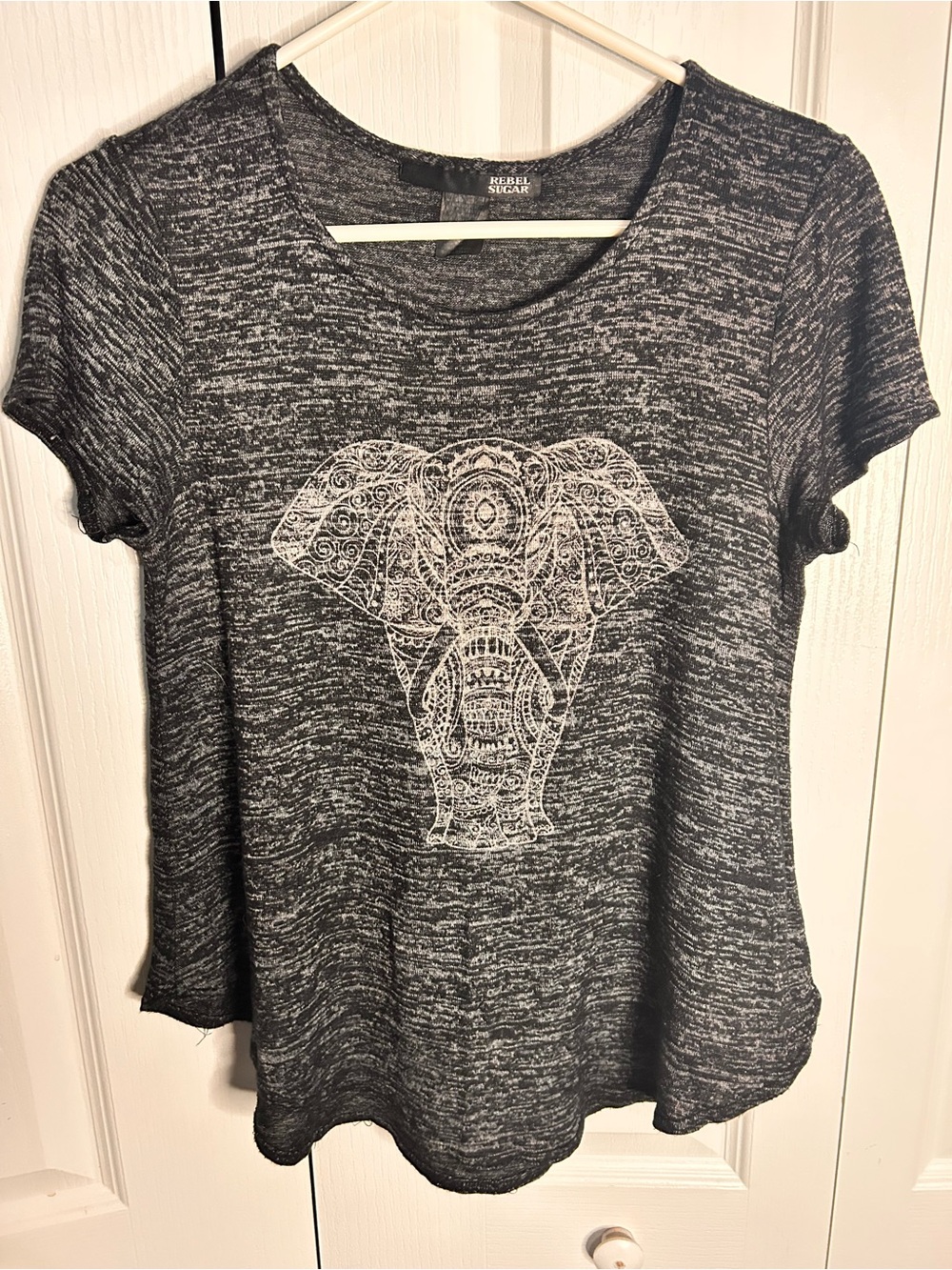Rebel Sugar Women’s Size Small Black Marled Tee with White Elephant Graphic